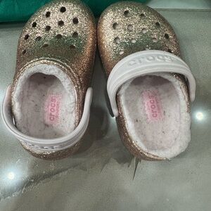Crocs Kids Glitter Clogs - Gold